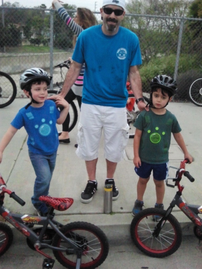 These two speed demons kept trying to pass me on my right, as their father ran behind trying to keep up.