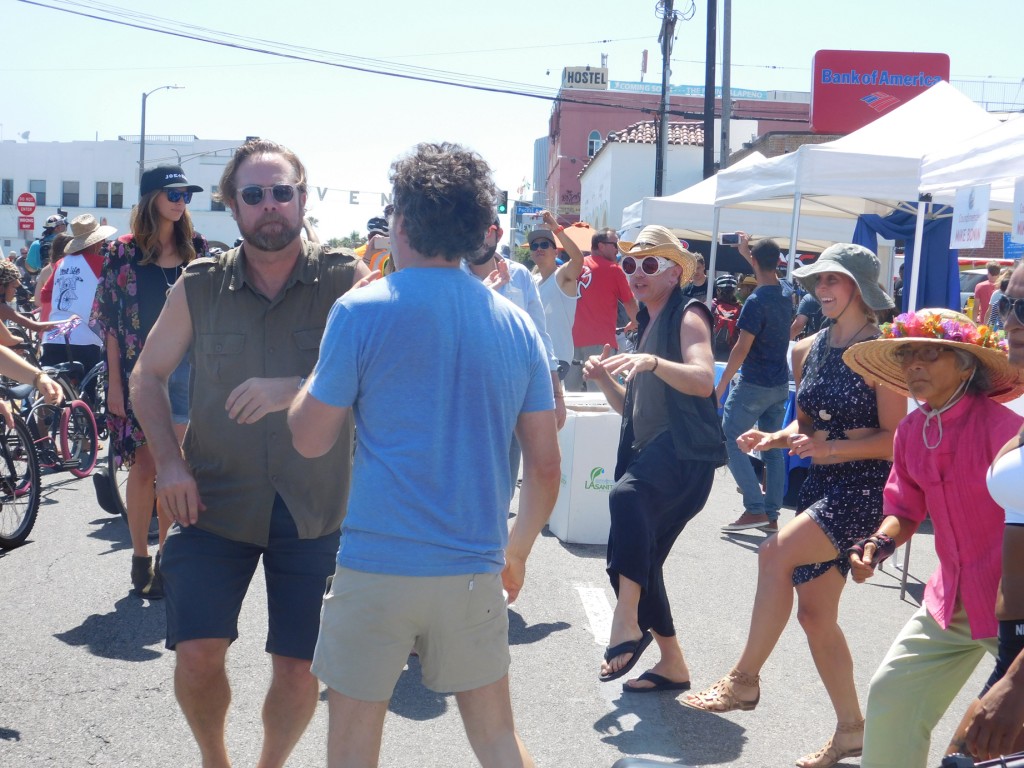 Summer's here and the time is right, for dancing in the street